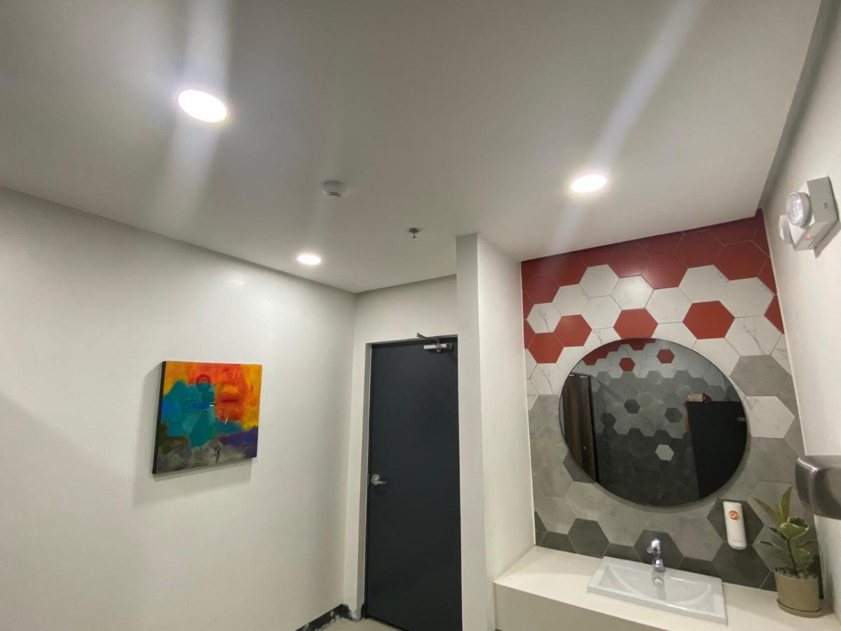 Go Hotels Plus Tuguegarao Экстерьер фото
