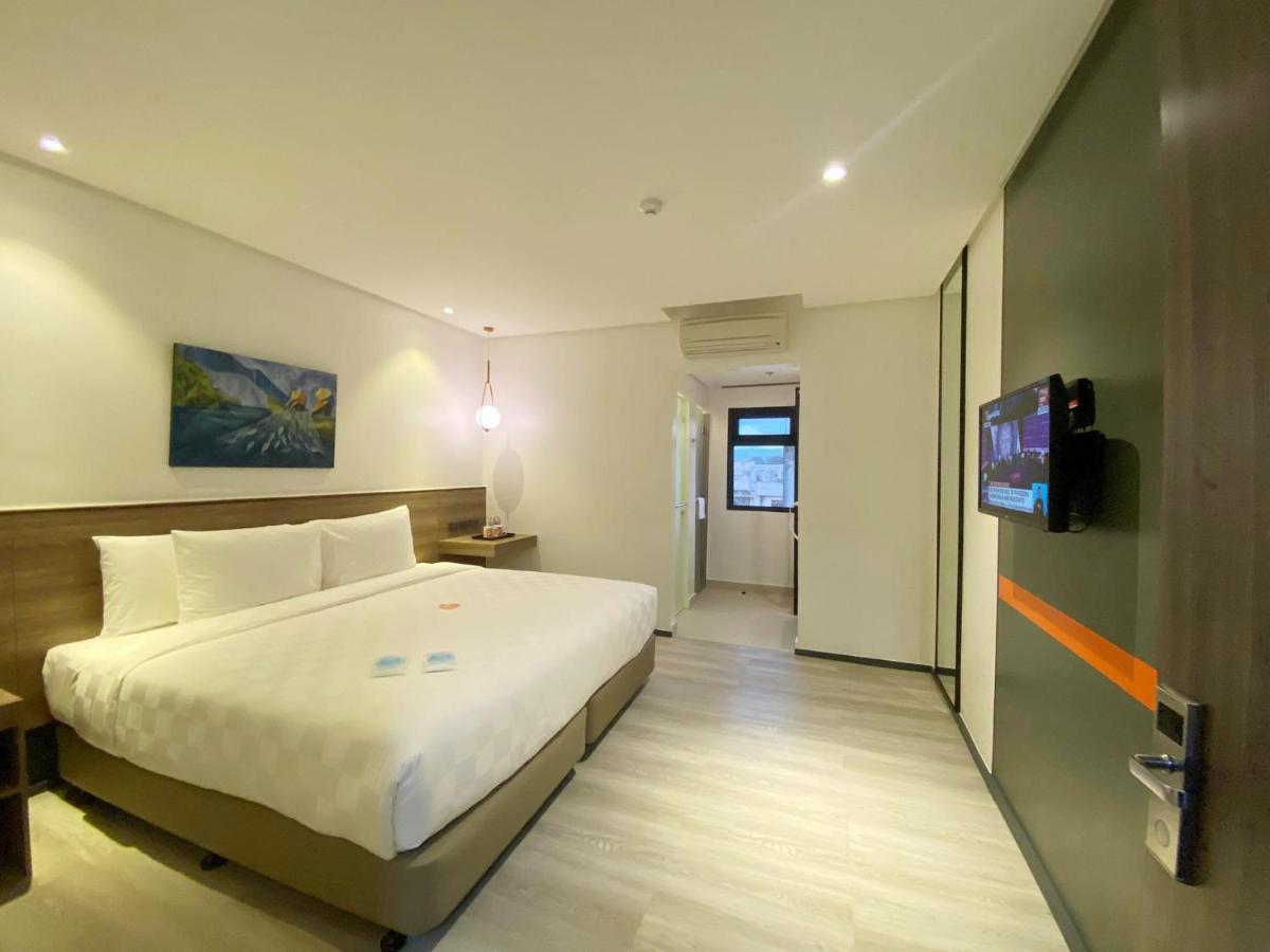 Go Hotels Plus Tuguegarao Экстерьер фото