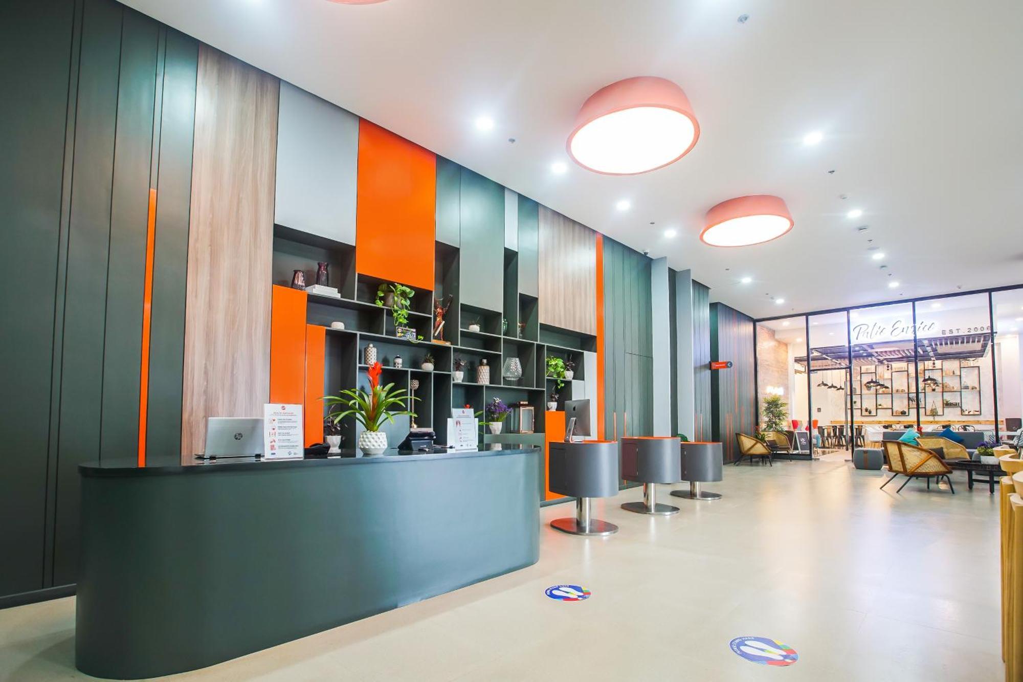 Go Hotels Plus Tuguegarao Экстерьер фото
