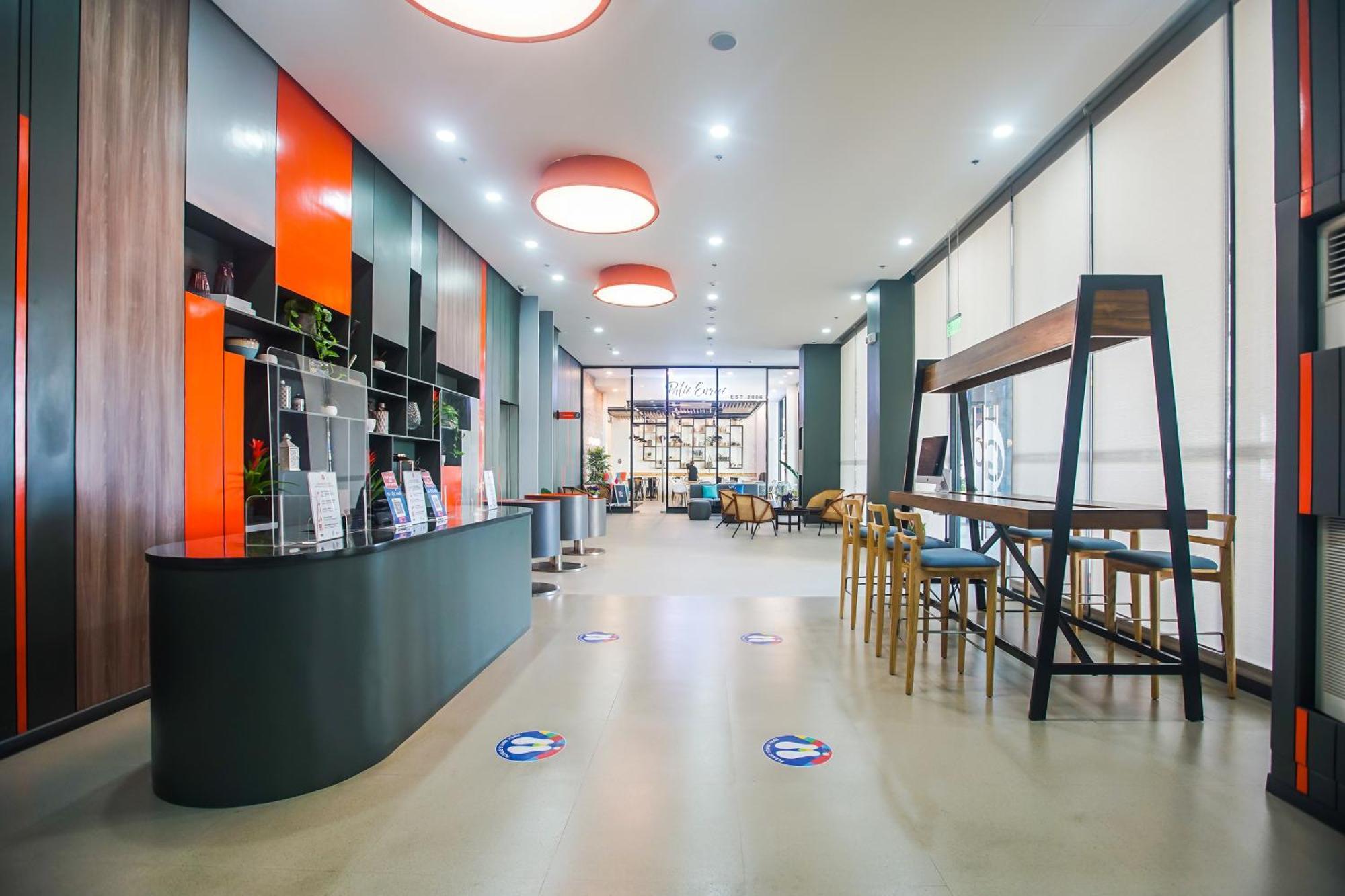Go Hotels Plus Tuguegarao Экстерьер фото